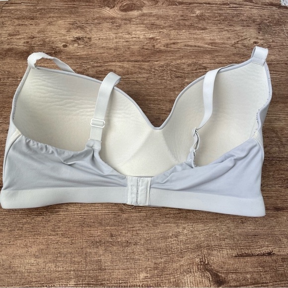 Soma Enbliss Wireless White Bra Size 40D - Picture 2 of 4